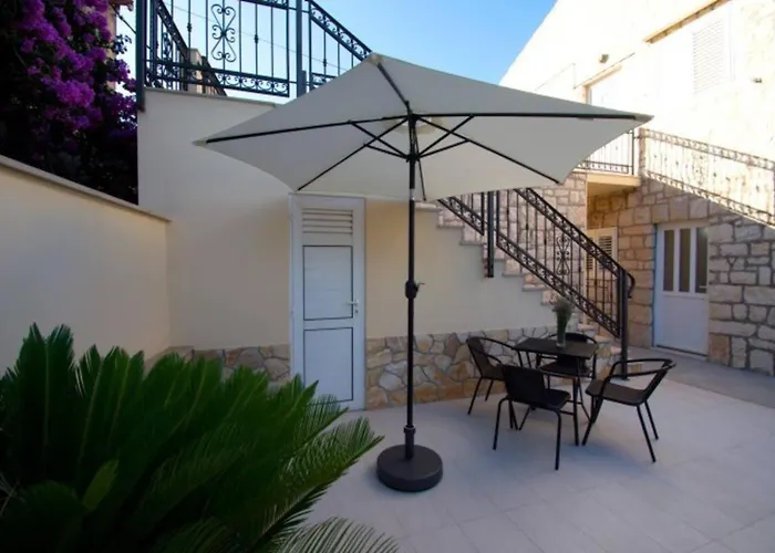 Apartment Valentina Vis