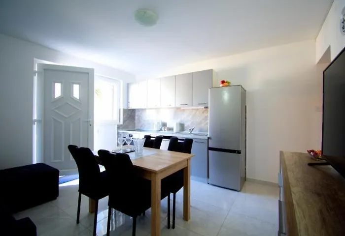 Apartment Valentina *